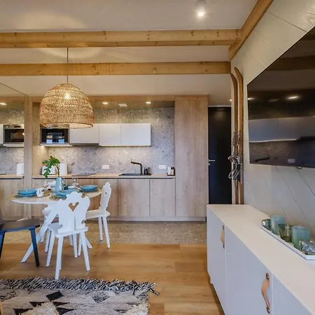 Apartament Relaks - Komfortowy Apartament Z Bezplatnym Jacuzzi, Sauna Oraz Podziemnym Parkingiem W Cenie Zakopane Esterno foto